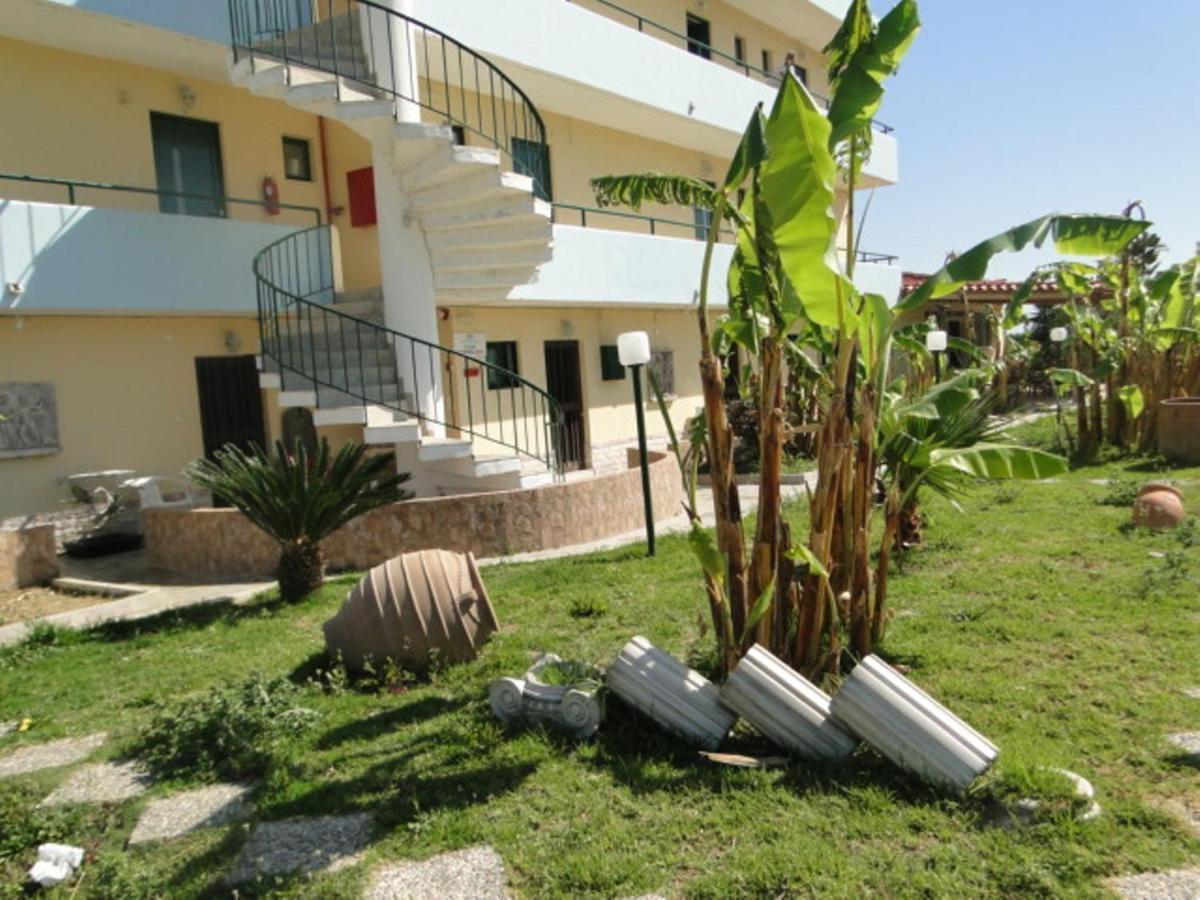 Garden City Image Тигаки Экстерьер фото